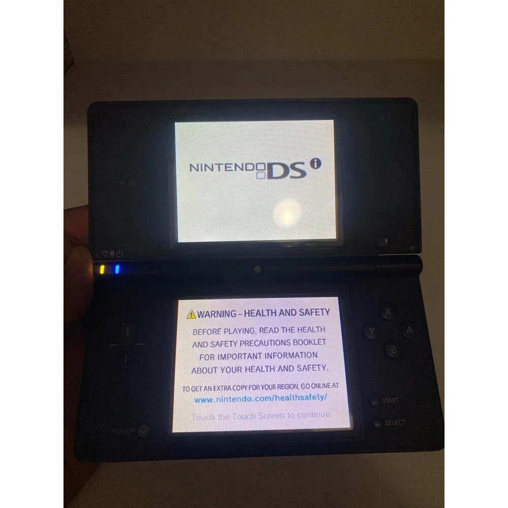 Nintendo DSi Black Handheld Console w/ Charger